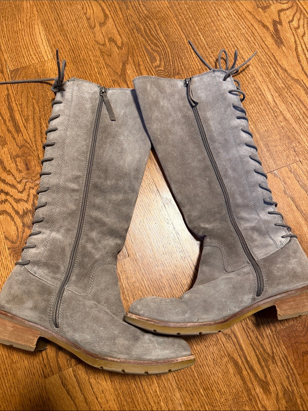 Sofft suede lace up tall boots - size 8.5 - grey/griege